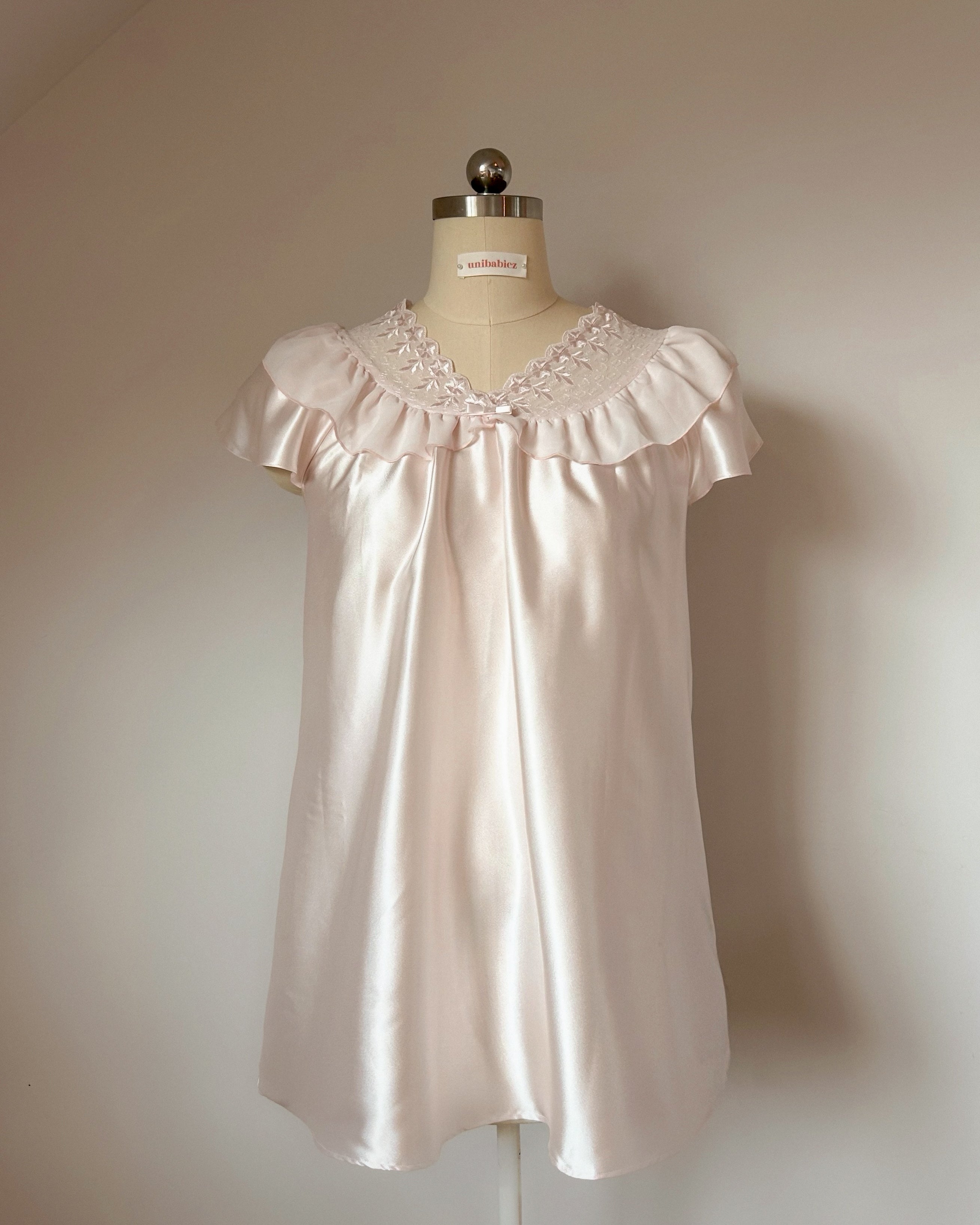 Pink Satin Mini (M)