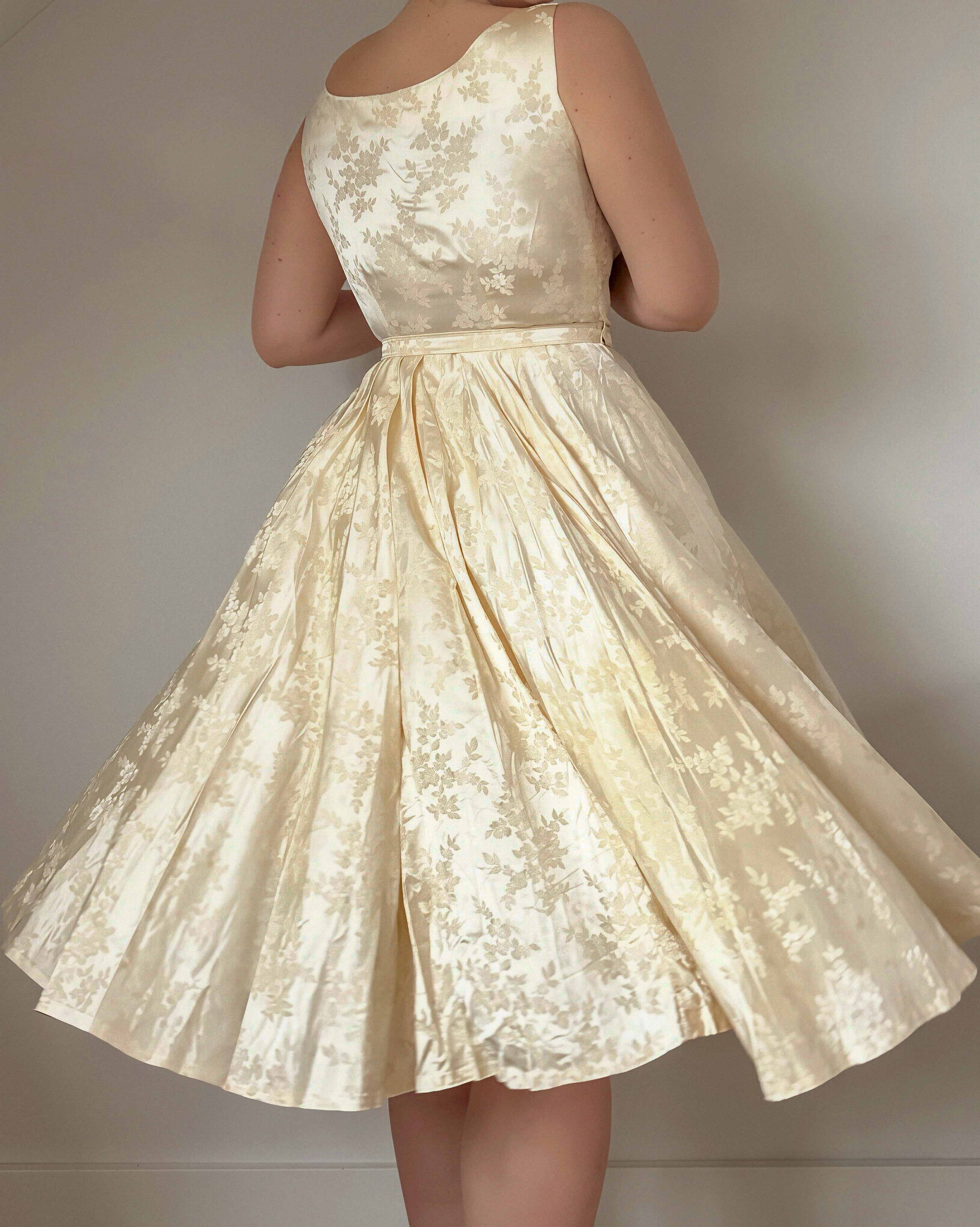 1950s Dream Dress (M)