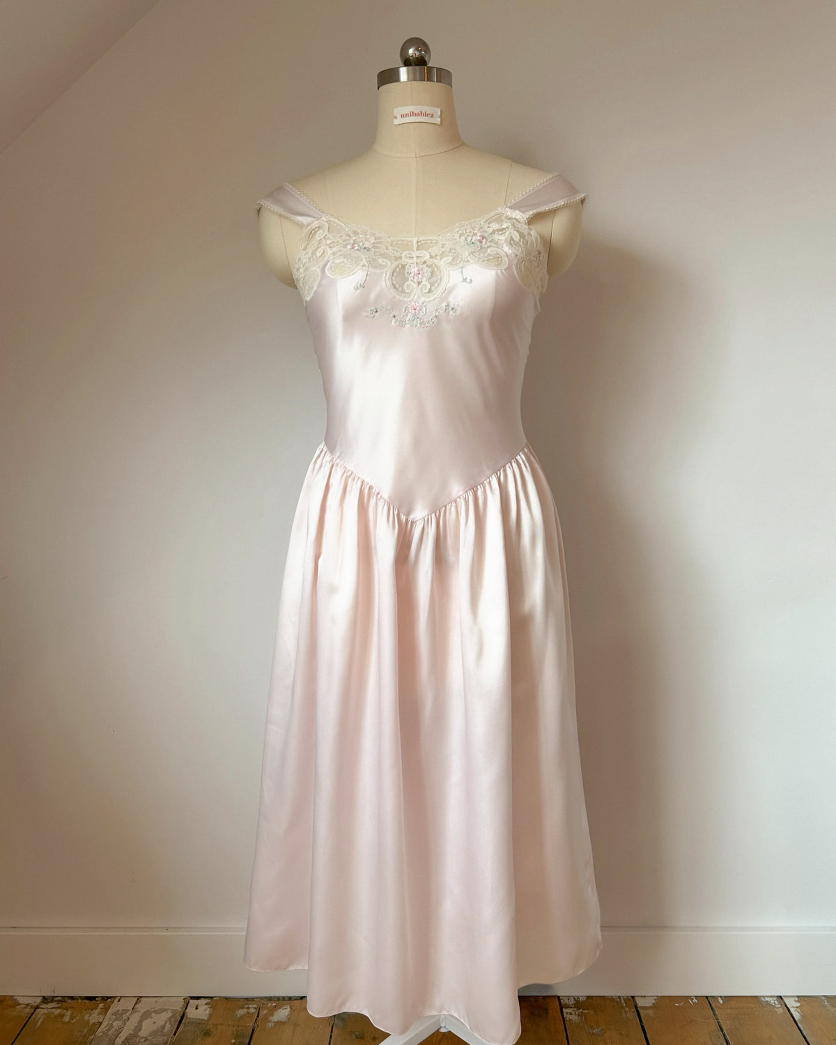 Satin Dream Dress (M)