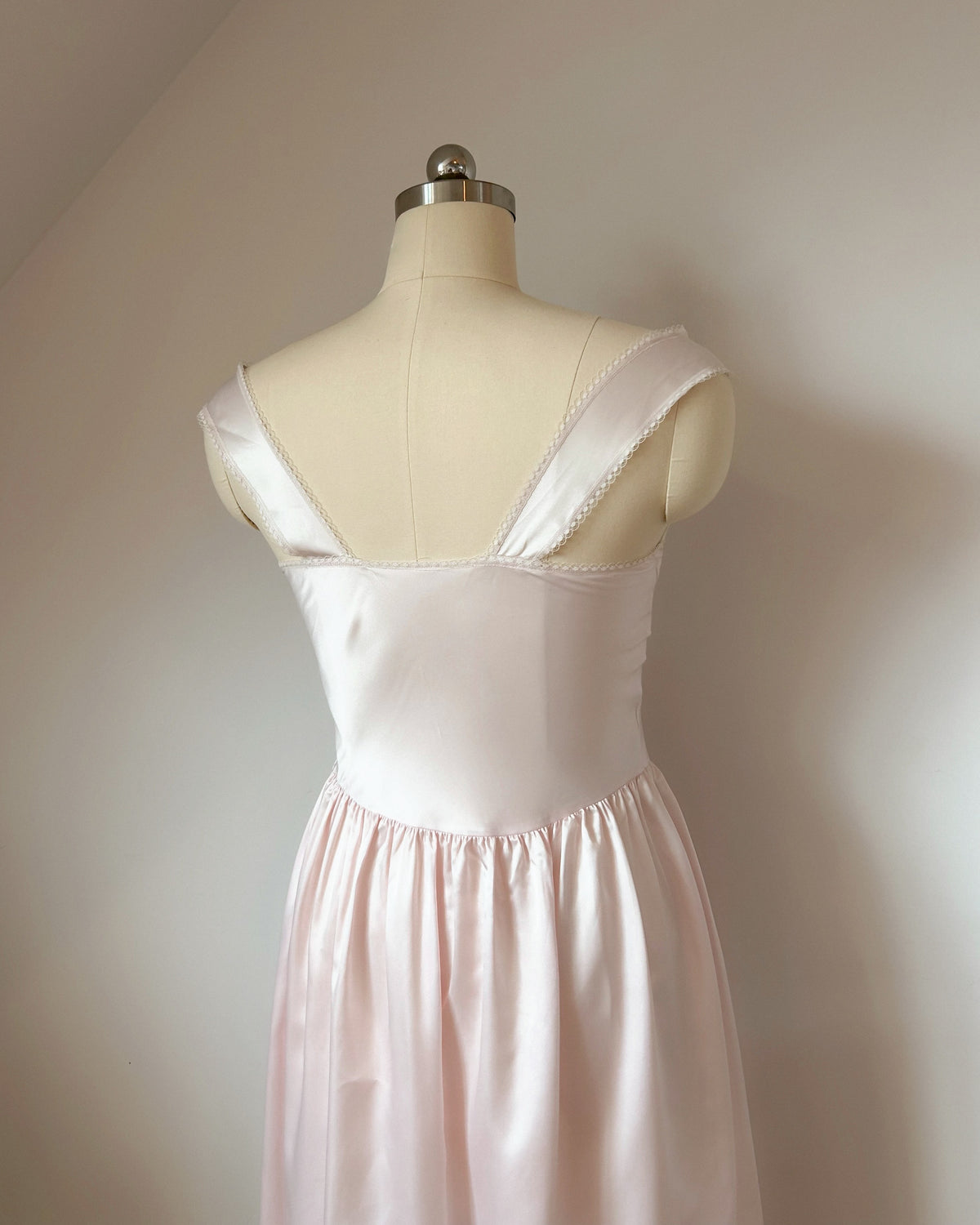 Satin Dream Dress (M)