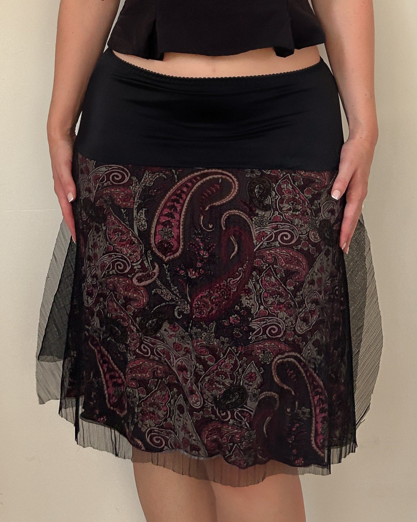 Black Floral Skirt (S/M)