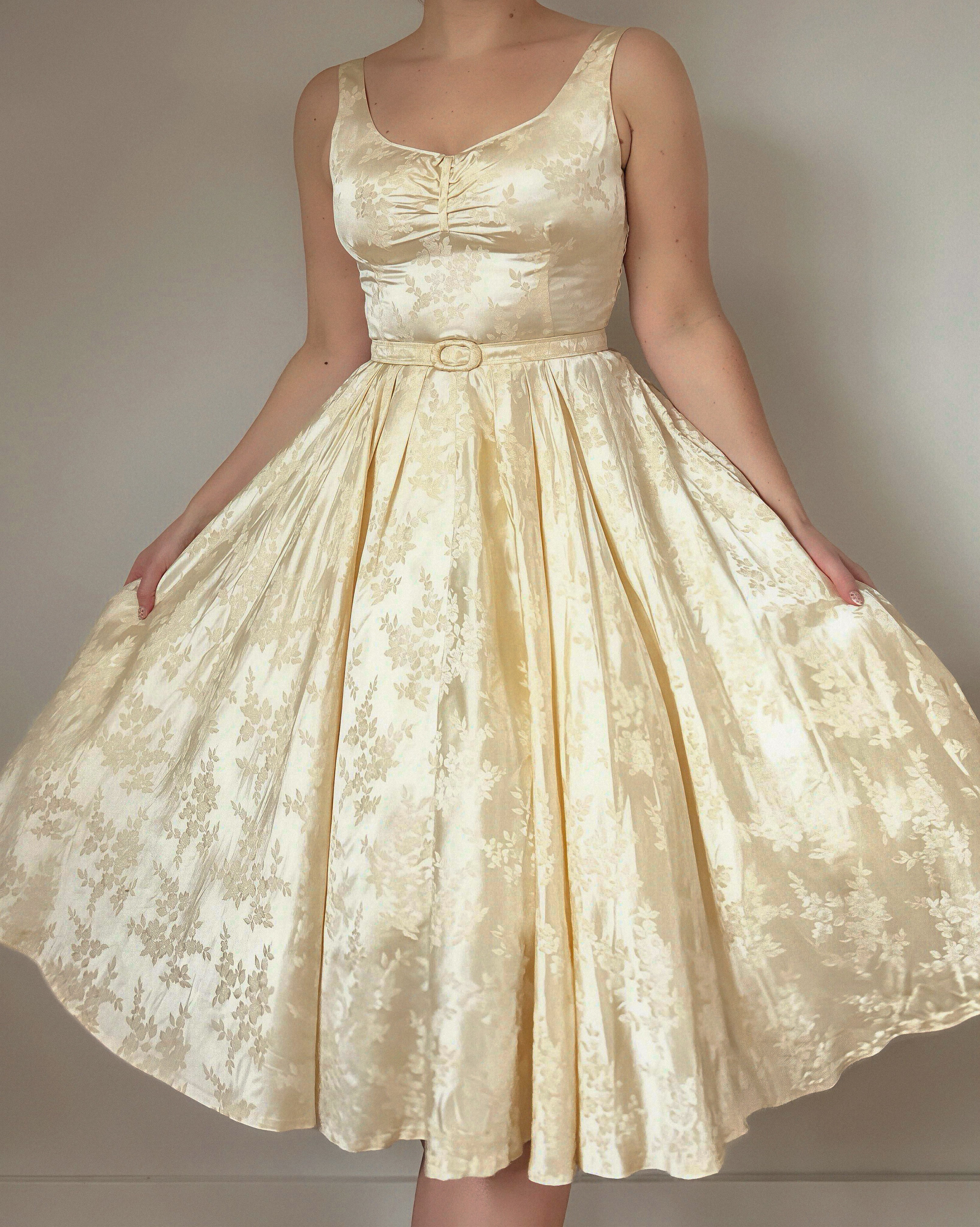 1950s Dream Dress (M)
