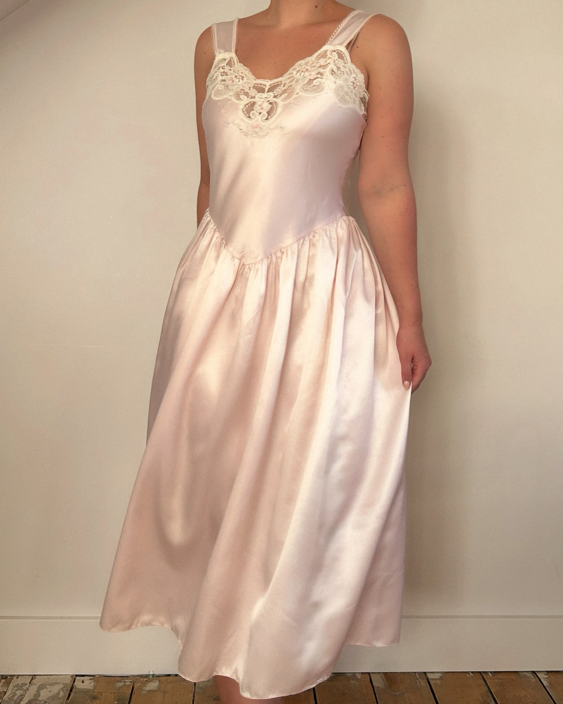 Satin Dream Dress (M)