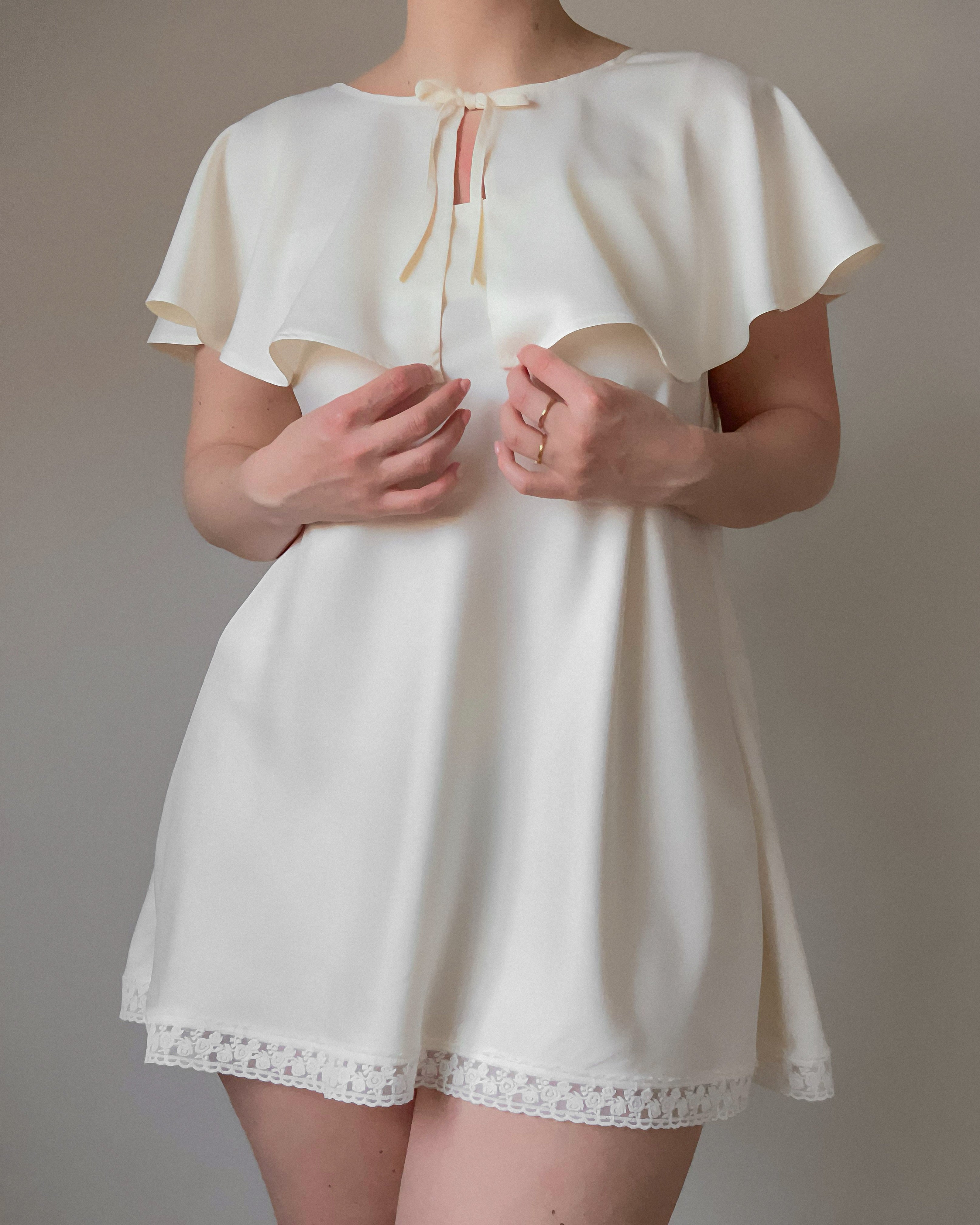 Iris Cape