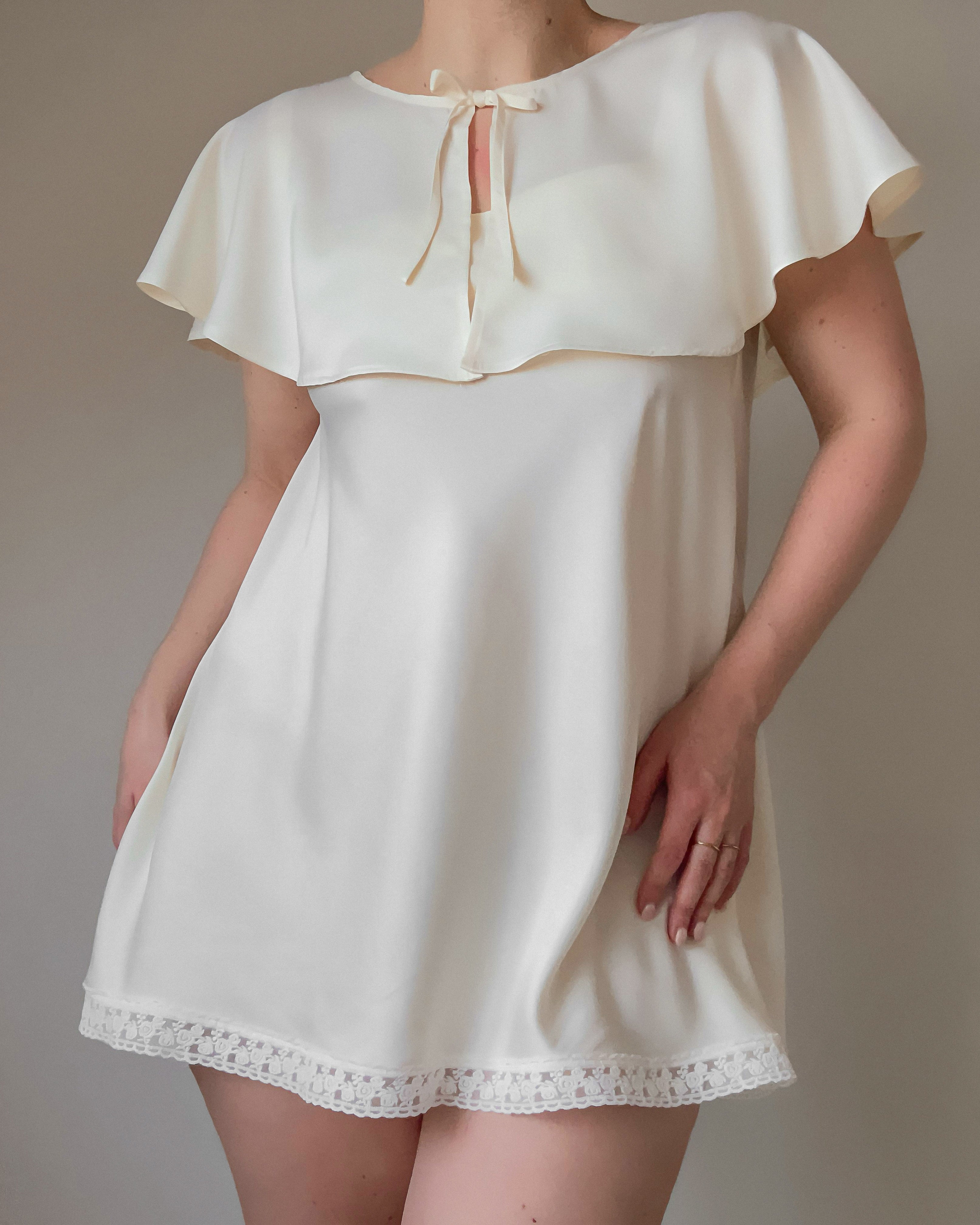Iris Cape